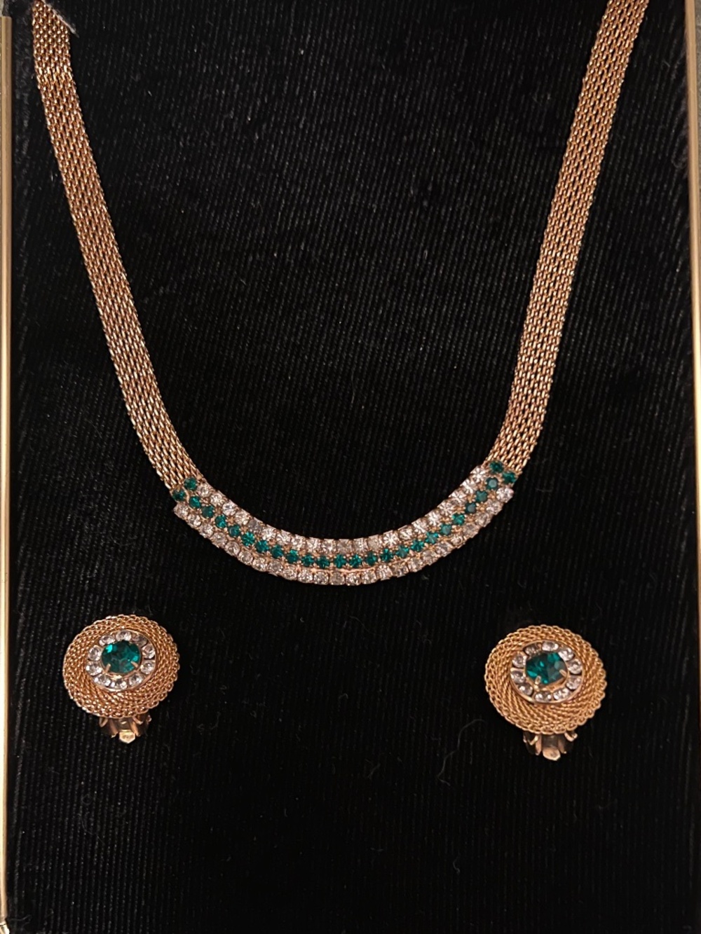 Rare Vintage 1960s Van Lou "Gold" Rhinestone "Emerald" necklace and earring set